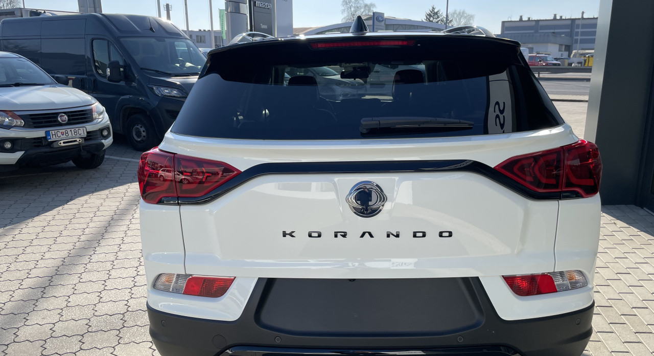 KGM Korando Style+ AT / FWD / AT / WAA / BLACK / TECH