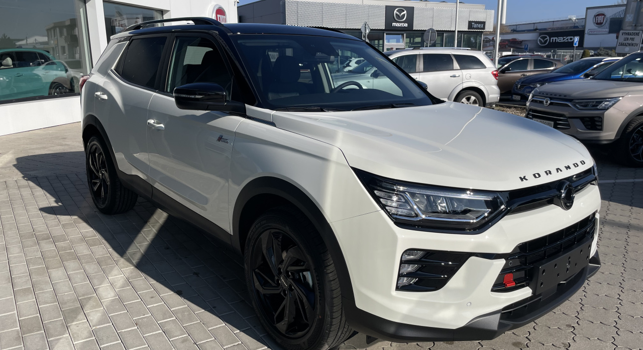 KGM Korando Style+ AT / FWD / AT / WAA / BLACK / TECH