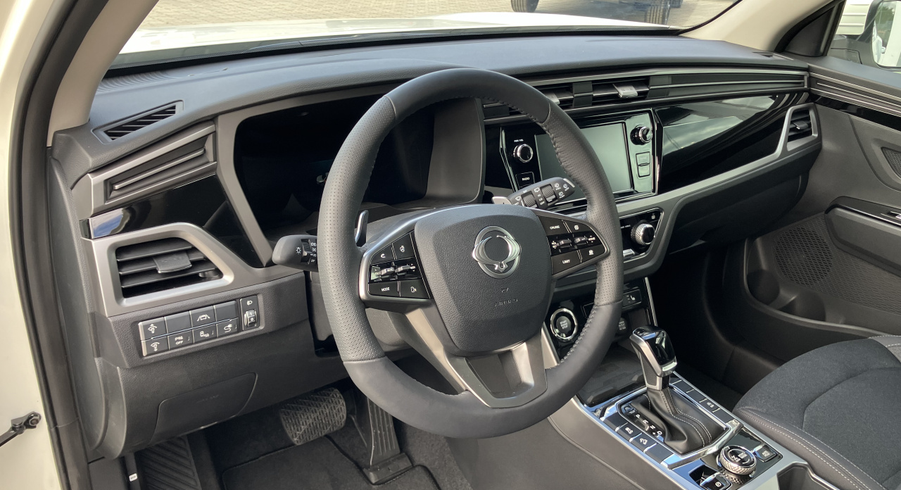 KGM Korando Style+ AT / FWD / AT / WAA / BLACK / TECH