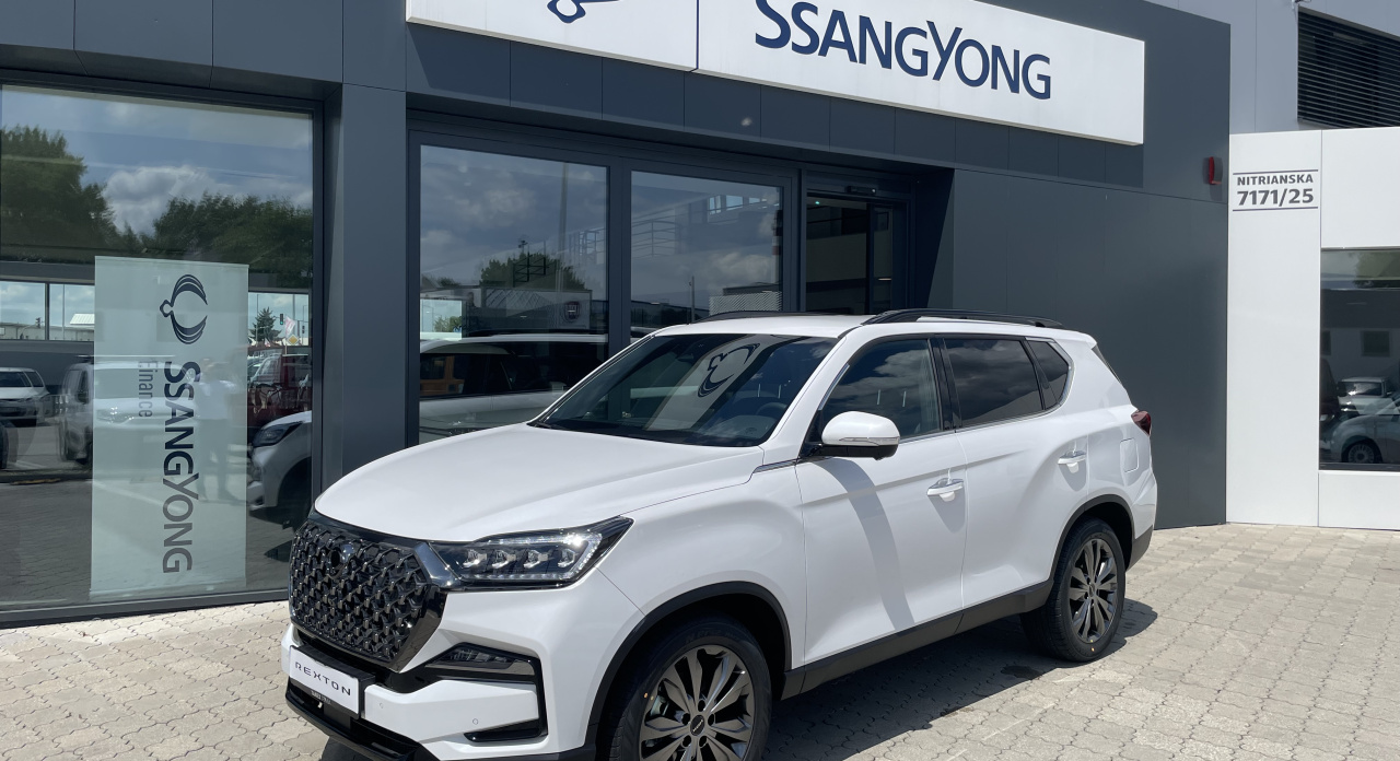 KGM Rexton Premium+ AT / AWD / WAK / BLACK