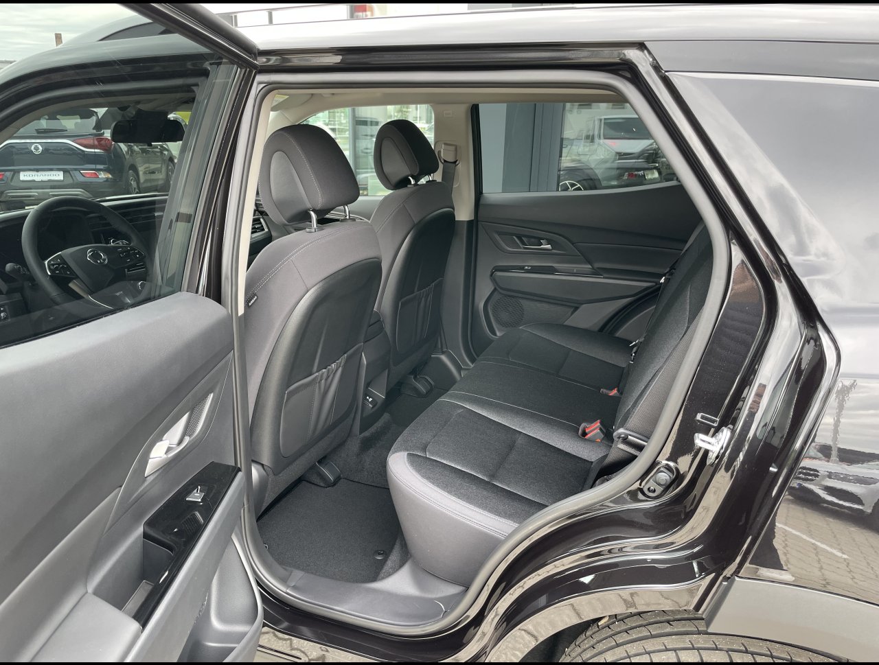 KGM Korando Style+ AT / FWD / LAK / TECH