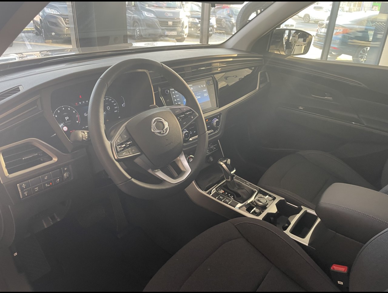 KGM Korando Style+ AT / FWD / LAK / TECH