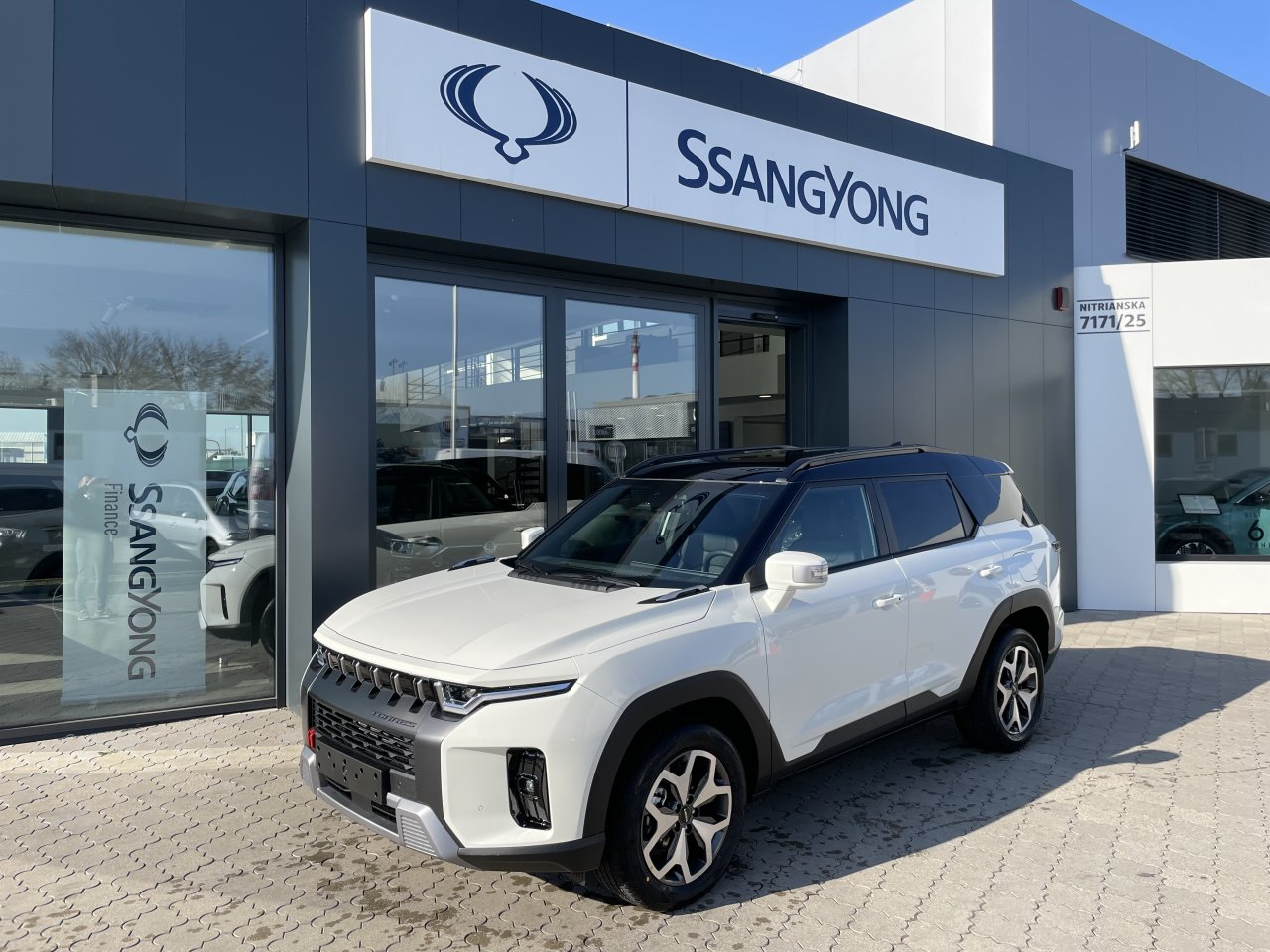 KGM Torres HEV Style AT / FWD / 2WAA / E16 / SCU