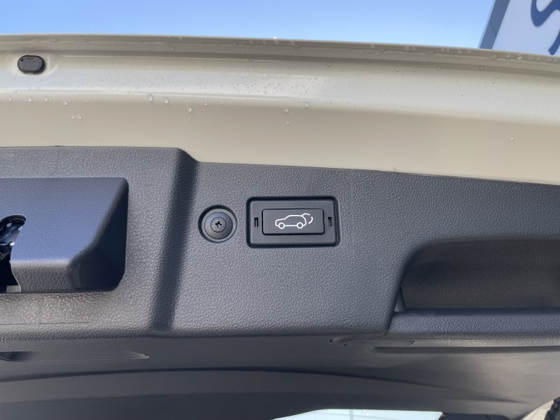 KGM Torres HEV Style AT / FWD / 2WAA / E16 / SCU