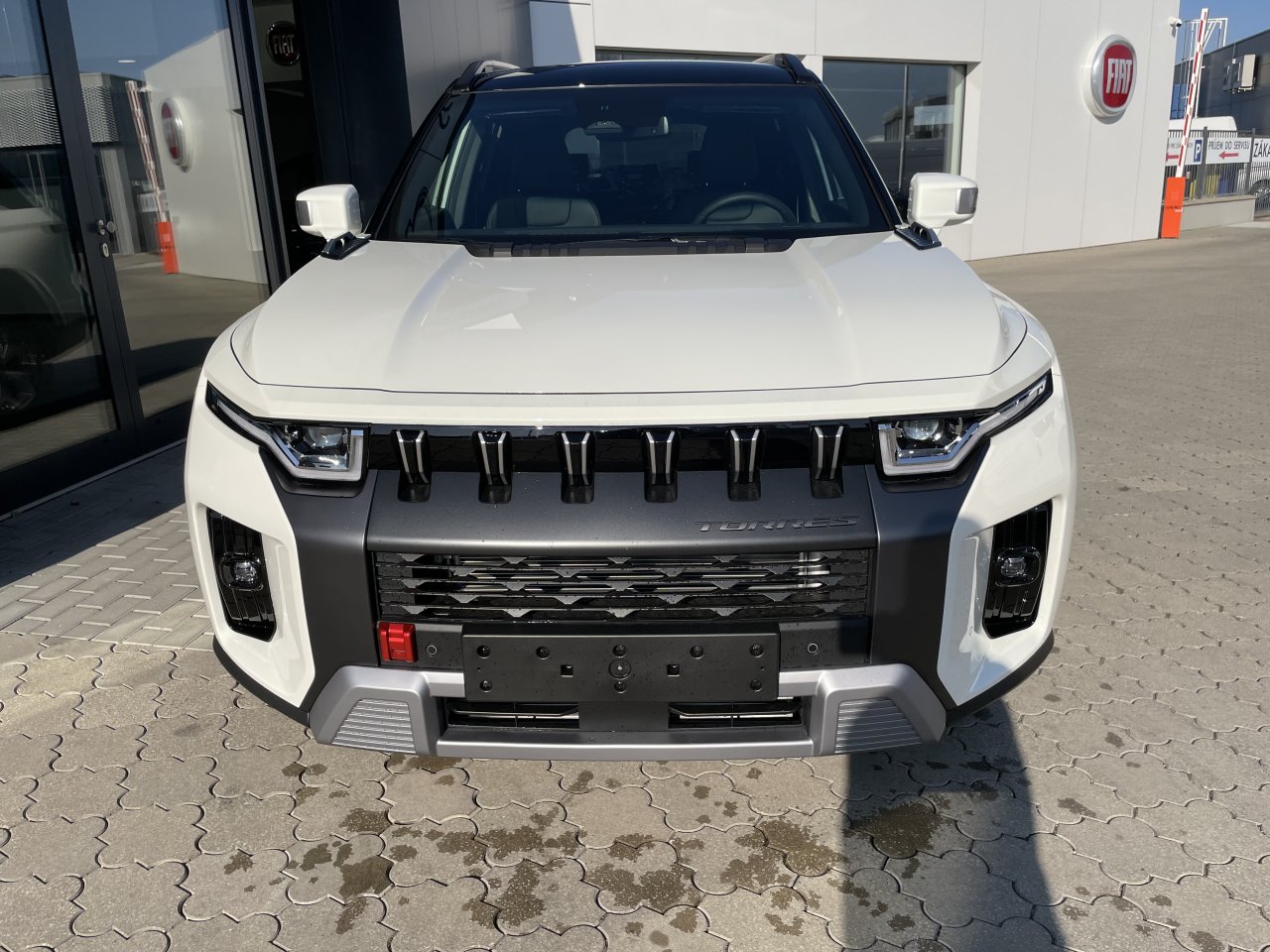 KGM Torres HEV Style AT / FWD / 2WAA / E16 / SCU