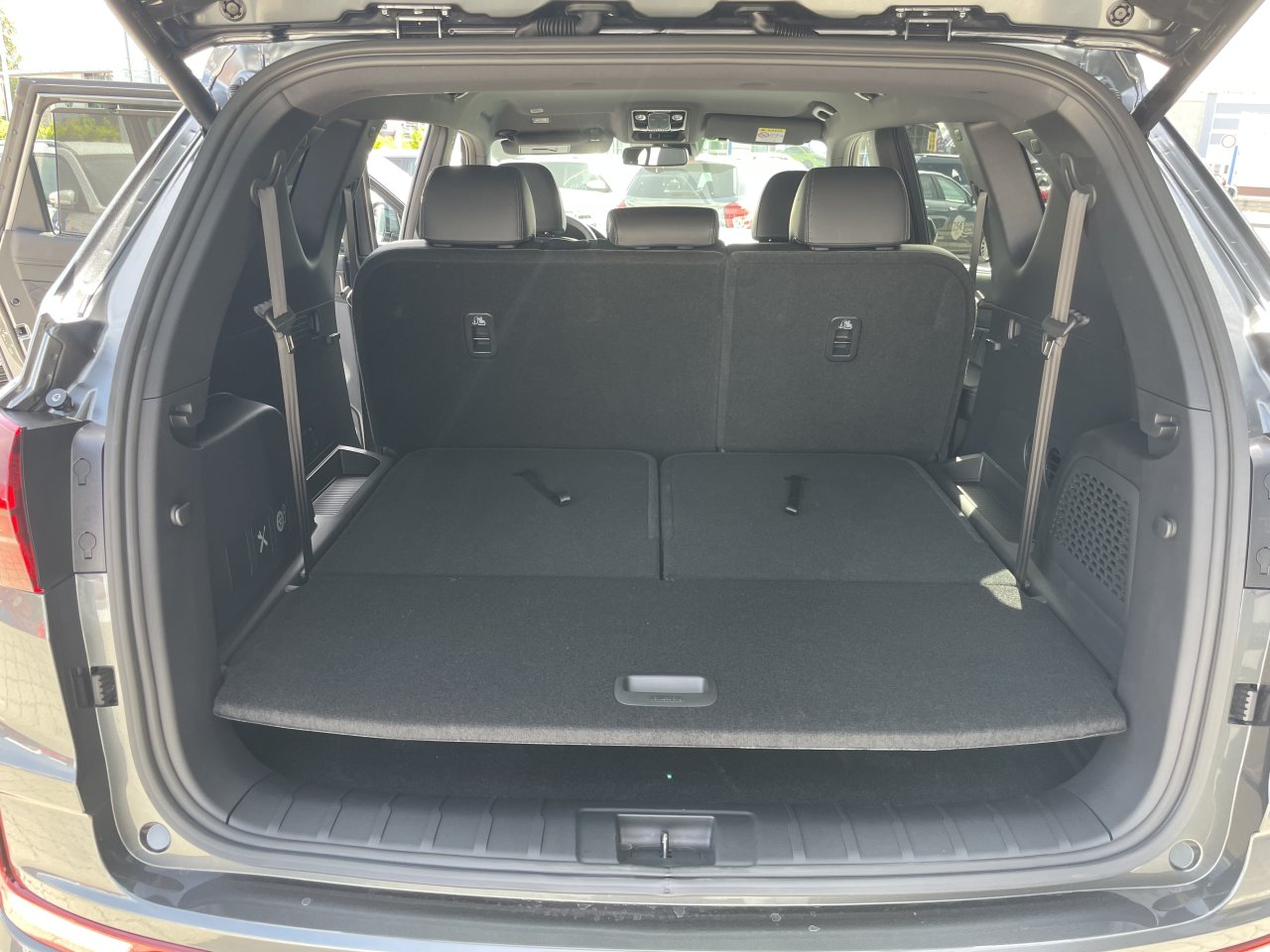 KGM Rexton Premium+ AT / AWD / LAK / BLACK