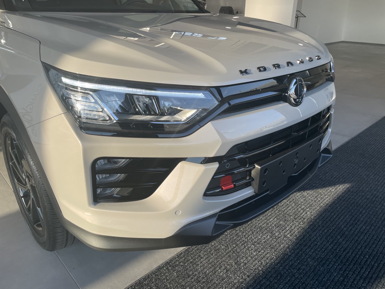 KGM Korando Style+ AT / AWD / AT / EBL / BLACK / TECH