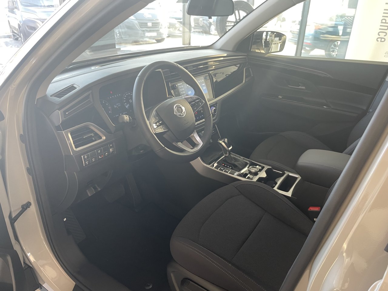 KGM Korando Style+ AT / AWD / AT / EBL / BLACK / TECH