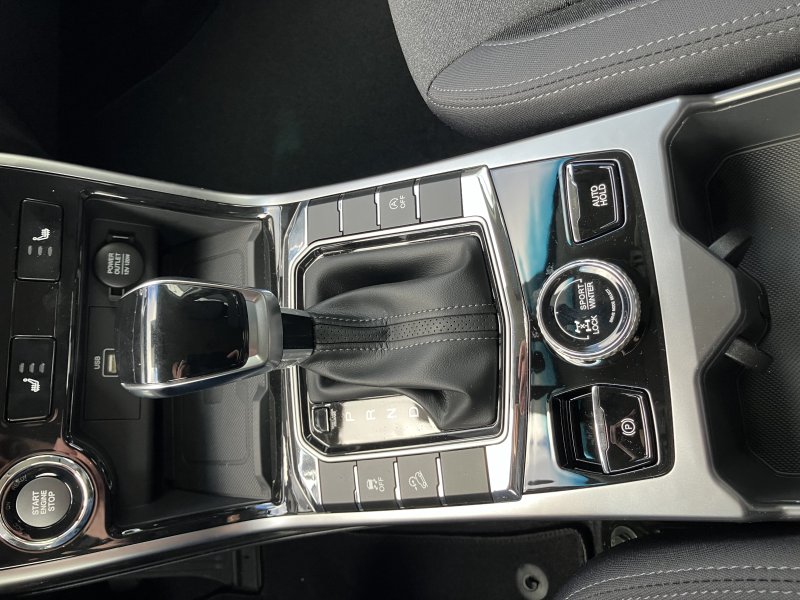 KGM Korando Style+ AT / AWD / AT / EBL / BLACK / TECH