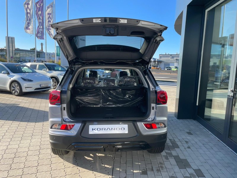 KGM Korando Style+ AT / FWD / AT / ADE / BLACK / TECH