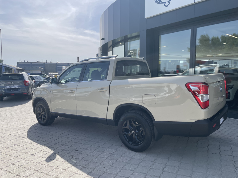 KGM Musso Grand Premium AT / AWD / EBK