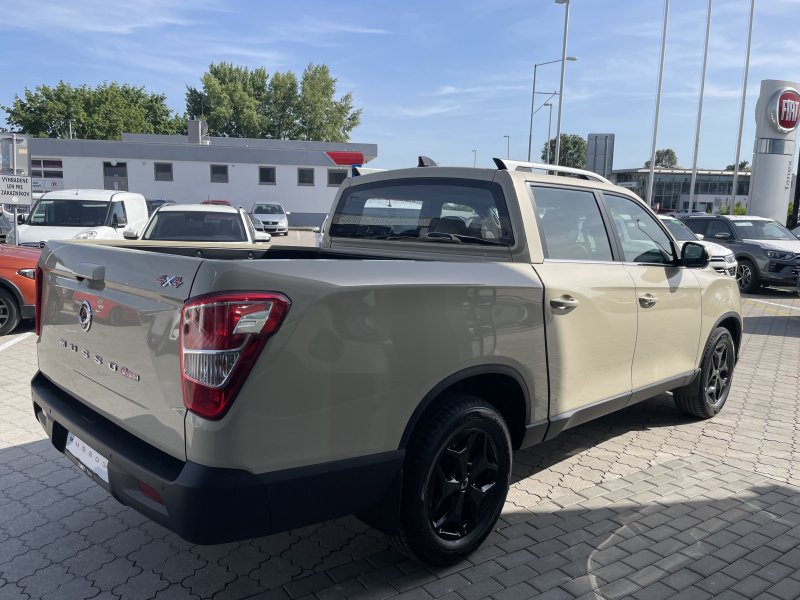 KGM Musso Grand Premium AT / AWD / EBK