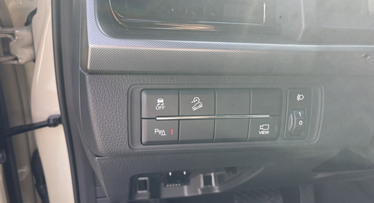 KGM Musso Grand Premium AT / AWD / EBK