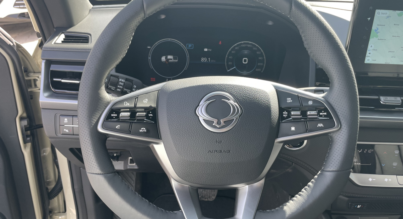 KGM Musso Grand Premium AT / AWD / EBK