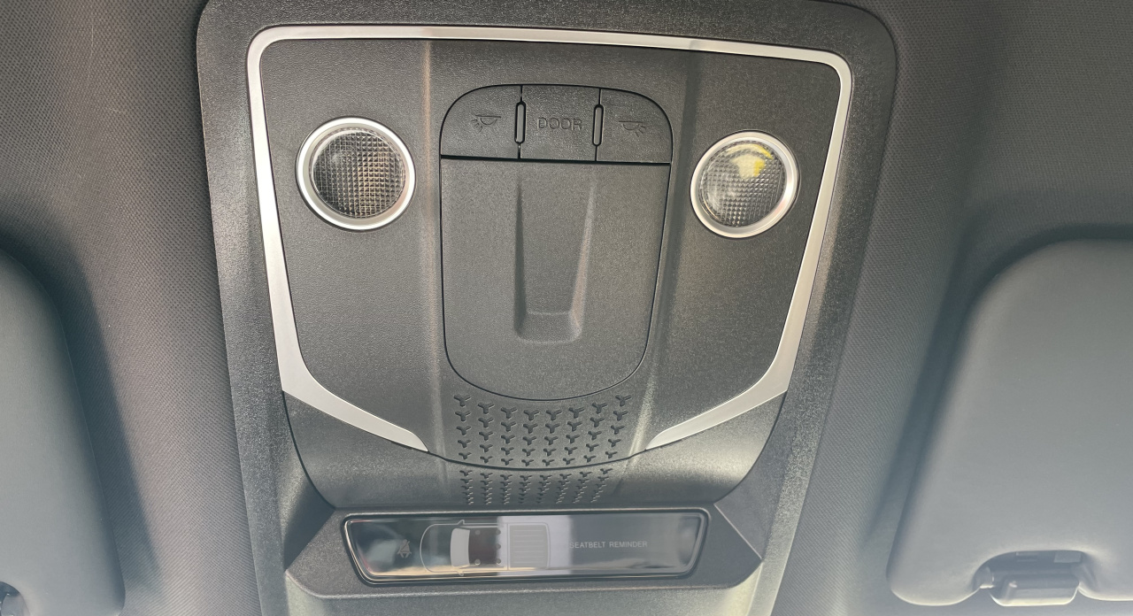 KGM Musso Grand Premium AT / AWD / EBK